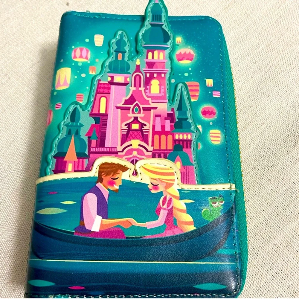 Set of 2-Glow Disney Princess Rapunzel Castle Lanterns Backpack and Wallet
